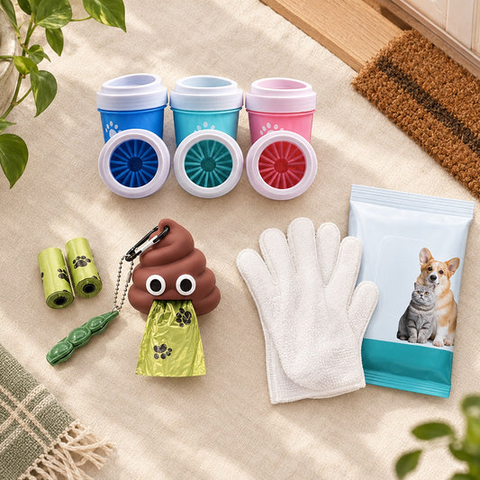 Clean Walk Kit: paw cleaner, bag dispenser and hygiene set